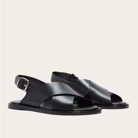 Everlane Shoes - NEW Everlane The City Crossover Sandal in black